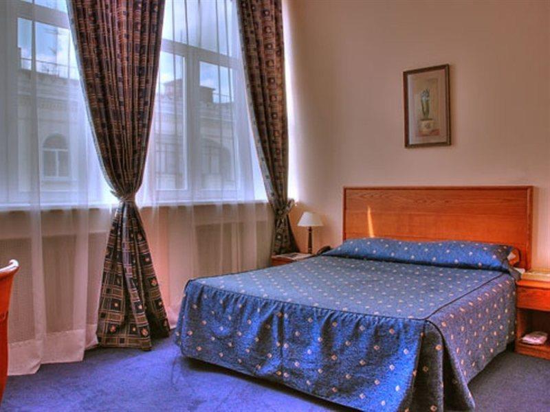 Grand Hotel Ukraine Dnipro Exterior photo