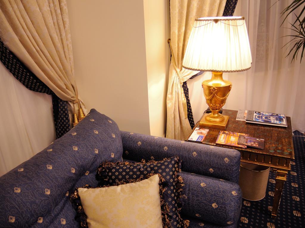 Grand Hotel Ukraine Dnipro Exterior photo