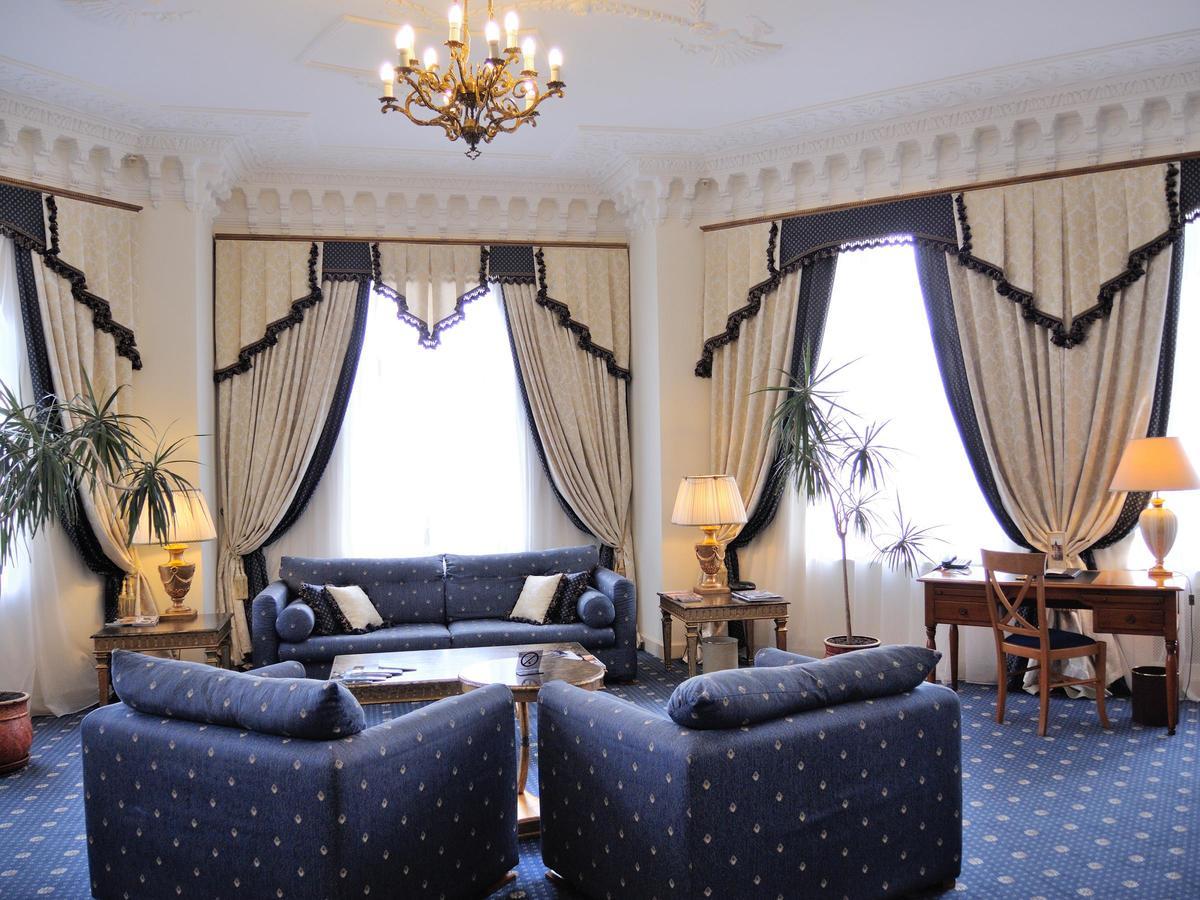 Grand Hotel Ukraine Dnipro Exterior photo